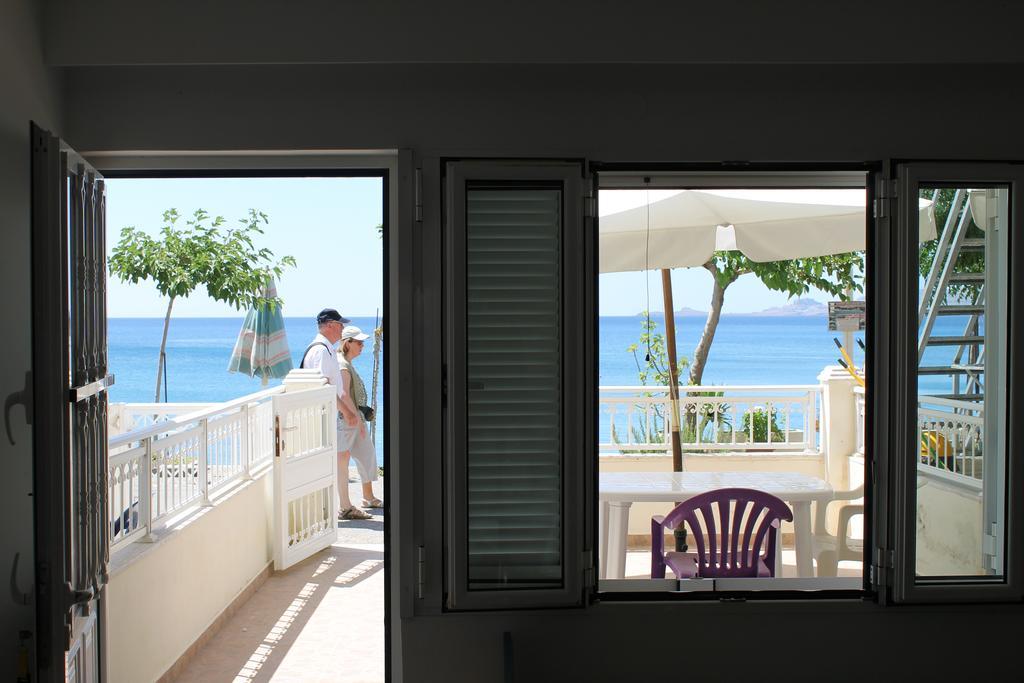 Haraki Aqua Blue Apartment Exterior photo